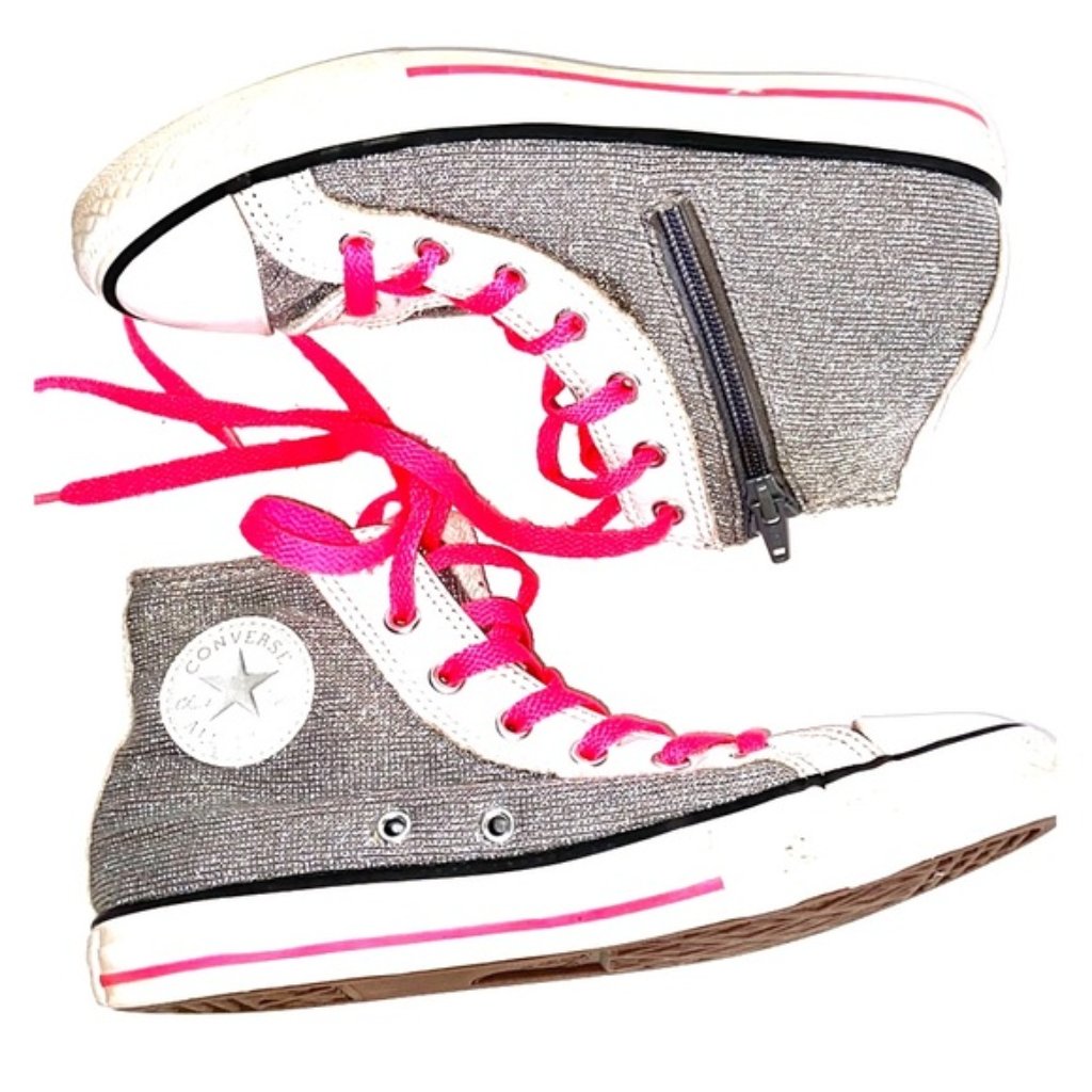 Converse Chunk Taylor Sneakers Size 3